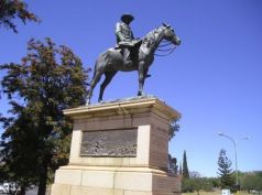 Cecil Rhodes statue in Kimberley